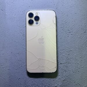 iPhone 12 Pro Arka Cam Değişimi
