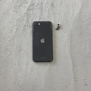 iPhone SE Arka Kamera Değişimi