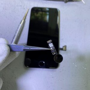 iPhone SE Parmak izi Okuyucusu Değişimi