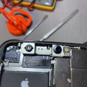 iPhone 13 Ön Kamera Değişimi