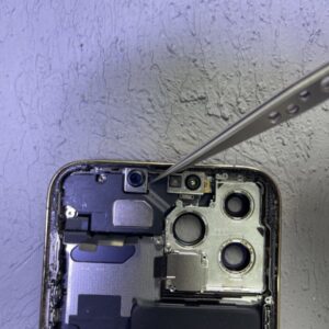 iPhone 13 Pro Max Ön Kamera Değişimi